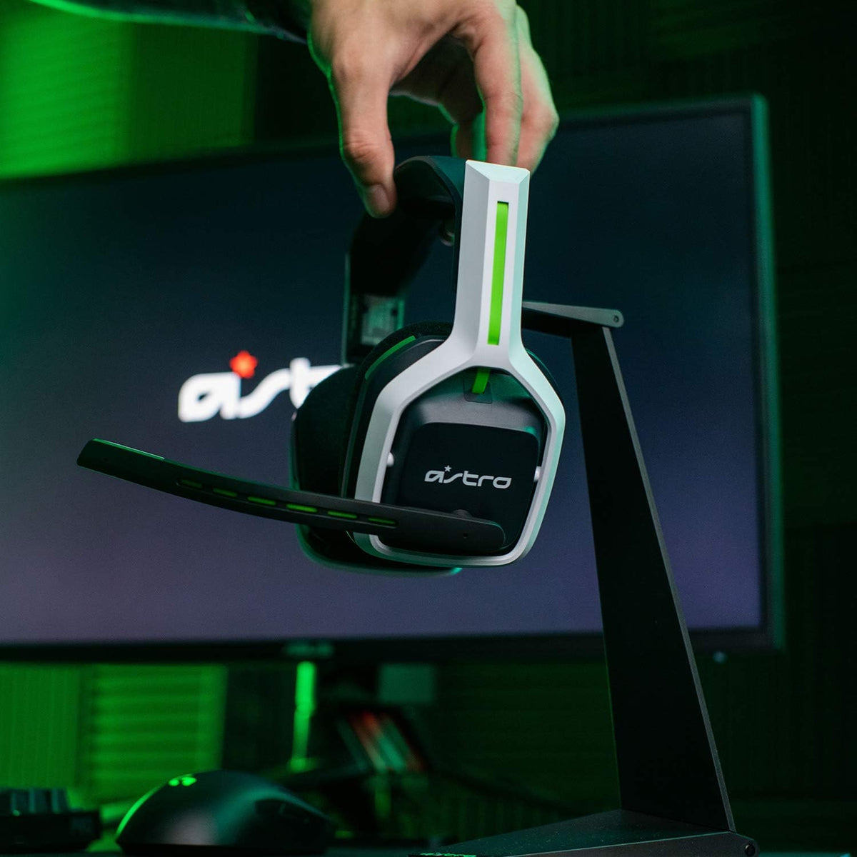 ASTRO Gaming Logitech G A20 Gen 2 Wireless Headset Xbox - White/Green - Headphones - by EasyOptionXY (image 11) | Heavy Bass